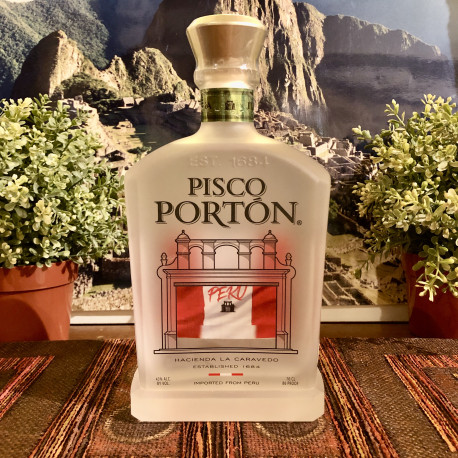 Pisco Portón Mosto verde Italia fondo Bandera del Perú 43° 70cl